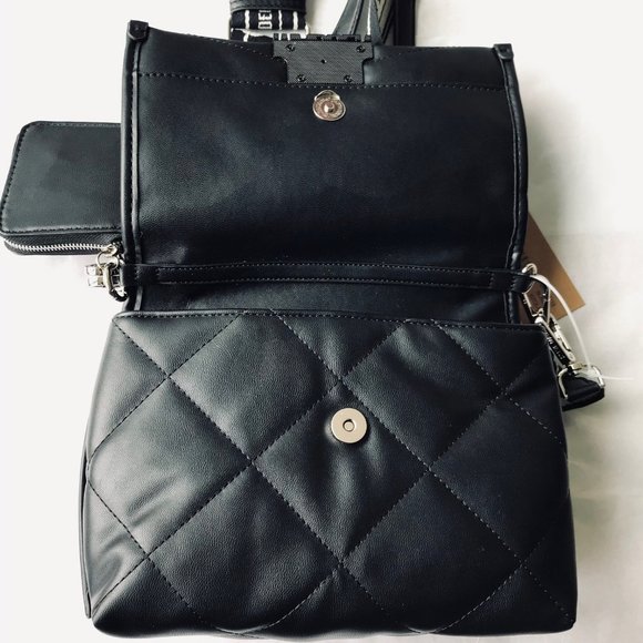STEVE MADDEN Black BZOLA Crossbody / Top Handle Bag  Airpods Pouch - Picture 5 of 11